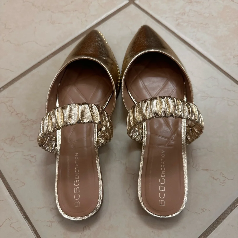NEW BCBG Women's Gold Textured Mules - Picture 8 of 13